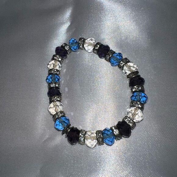 Blue and‎ Clear Crystal Stretch Bracelet - Picture 7 of 7